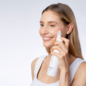 benefits of niacinamide for the skin, cleanser with niacinamide