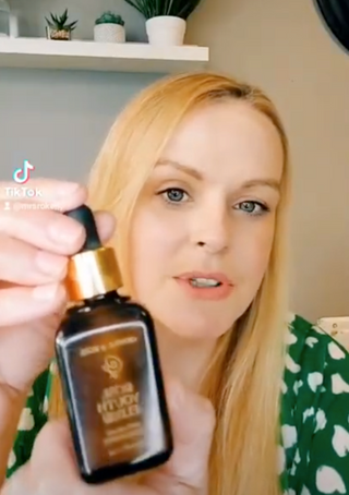 Unisciti alla nostra famiglia di oltre 100.000 donne felici